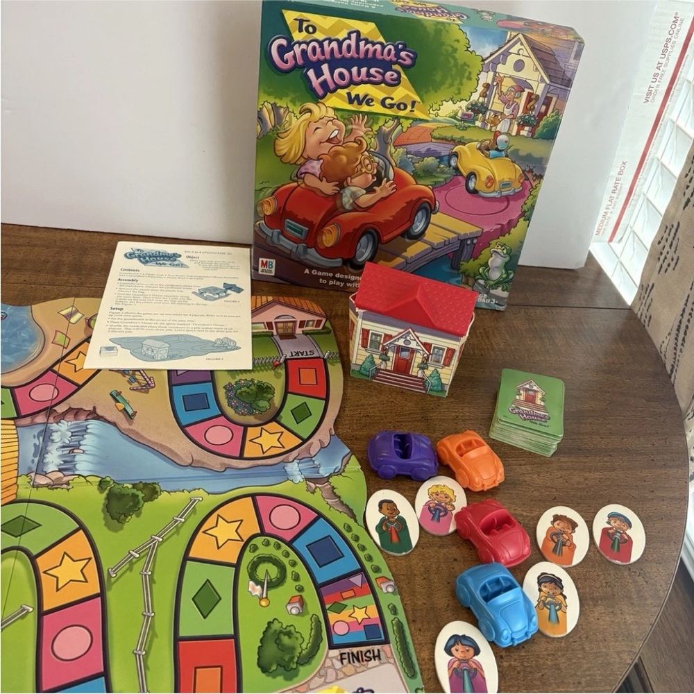 To Grandma's House We Go! Milton Bradley Board Game 2004 Complete Cl